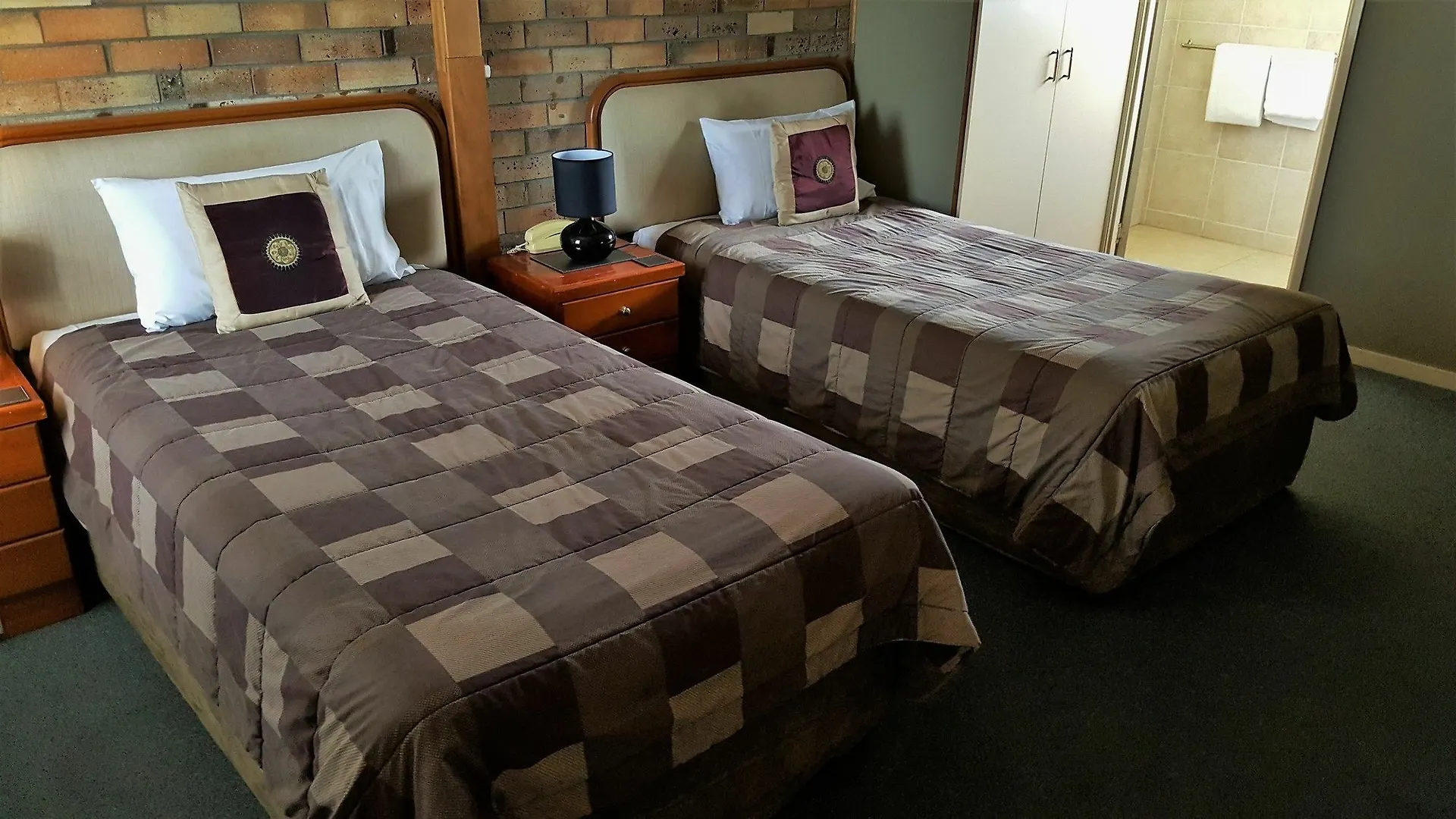 Centrepoint Midcity Motor Inn Warwick 3*,  Australie